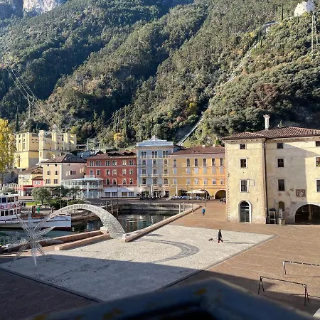 Downtown Balcony & View Apartment Riva del Garda Exterior photo